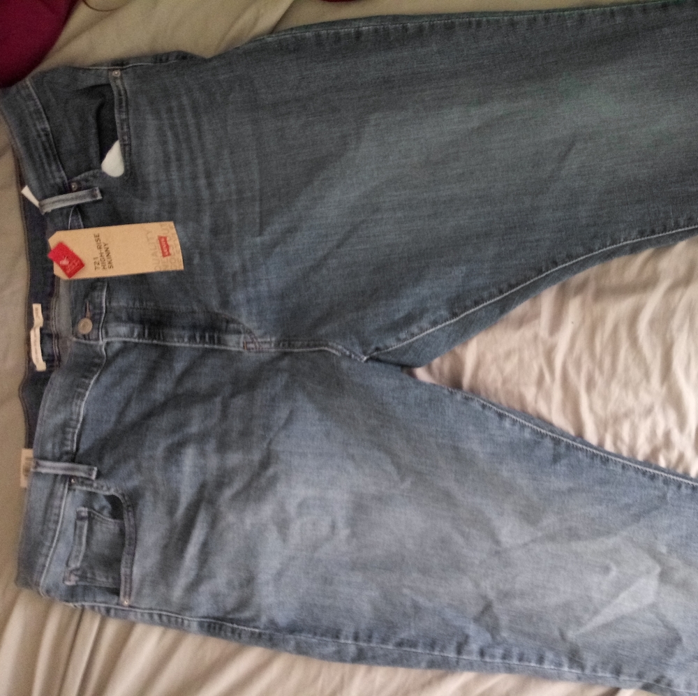 Levis